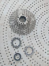 Pacchi cassette pignoni bici corsa Shimano