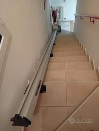 Montascale per scale dritta con sedia  levant stan