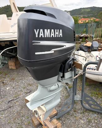Motore fuoribordo Yamaha 115 cv anno 2004
