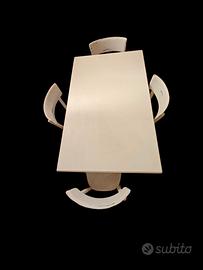 Tavolo e sedie stile shabby