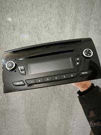 Autoradio Lancia Y 5 porte 2013 con difetto.