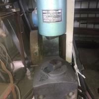 Maglio a balestra 380 V.