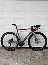 FOCUS IZALCO MAX 8.9 CARBON TG. M 54/56
