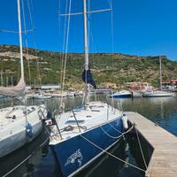 Barca a vela in alluminio