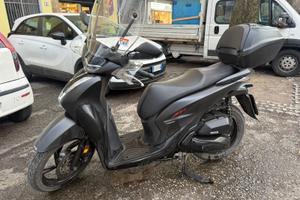 Scooter HONDA SH 150 SPORT