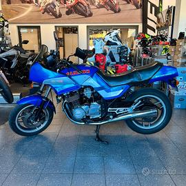 Suzuki GSX 750 S