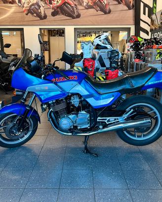Suzuki GSX 750 S