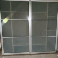 Armadio ad ante scorrevoli