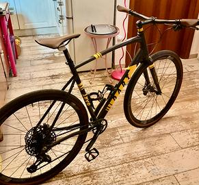 BICICLETTA GRAVEL”DART”(recente / usato 3 volte!)-