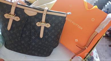 Bella borsa e portafoglio