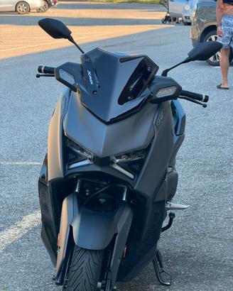Xmax 300 tech max 2026