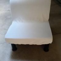 Divano letto singolo con le doghe .