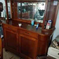 vetrina con specchio