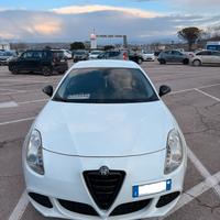 Giulietta 1.6 jtd 105cv  2011  5499€ trattabile