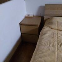 2 letti singoli con contenitore +comodini