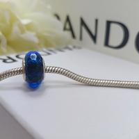 charm Pandora originale in vetro di Murano blu