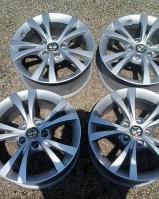 CERCHI IN LEGA ALFA ROMEO GIULIETTA R.17”