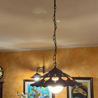 Lampadari e applique in terracotta e ferro battuo