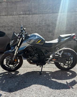 Honda hornet 750