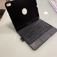 Cover iPad con tastiera Bluetooth