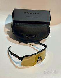 Occhiali da sole sportivi Oakley Sutro UV 400