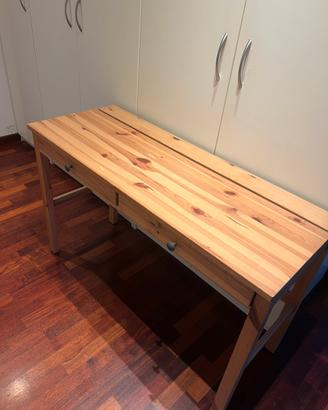 Scrivania ikea