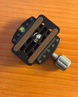 Leofoto LHC-50 - Morsetto a vite da 50mm arca