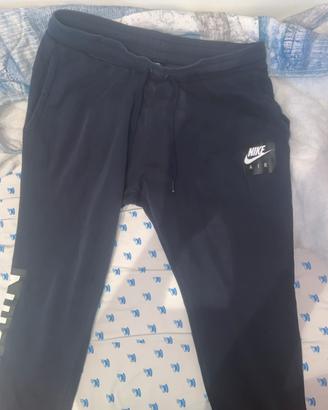 Pantaloni Nike