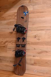 Tavola da Splitboard con attacchi e pelli