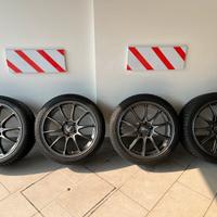 OZ Hyper Gt 18 et35 Yaris Gr