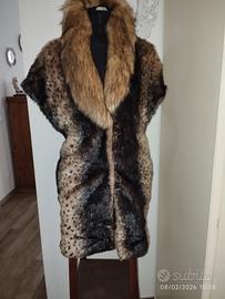 cappotto smanicato vintage in pelliccia sintetica 