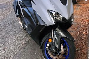 Tmax 560