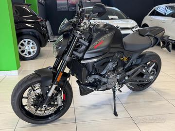 Ducati Monster 937 Plus solo 117 KM!!!!!