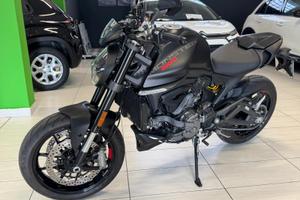 Ducati Monster 937 Plus solo 117 KM!!!!!