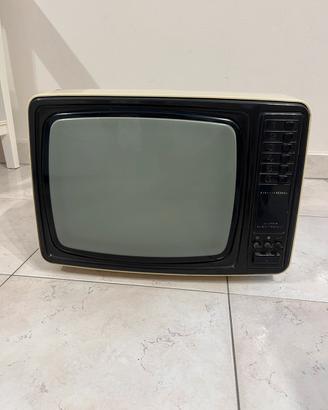Televisore vintage Grundig Triumph 1221