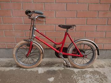 Bicicletta d'epoca bimba
