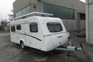 Roulotte hymer eriba feeling 425