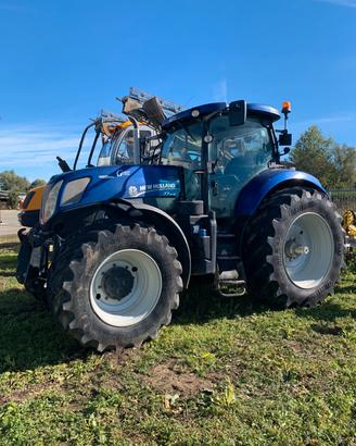 New Holland trattore usato modello T7.270