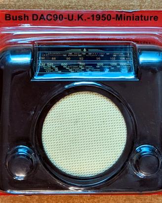 Radio Bush DAC90 (modello in scala)