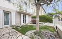 villa-unifamiliare-di-pregio-con-giardino-privato-