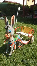 Calessino a pedali per bambini