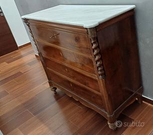 Cassettiera in legno pregiato con marmo chiaro