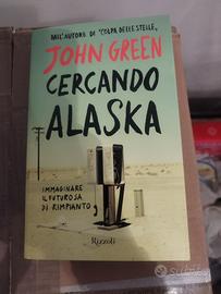 Libro "Cercandoo Alaska" di John Green