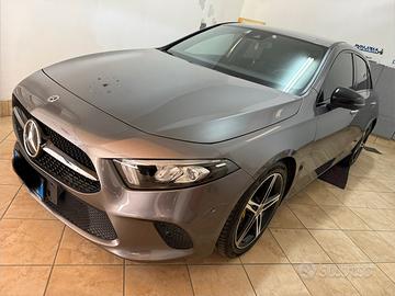 Mercedes Classe A180d premium night edition