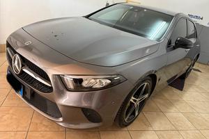 Mercedes Classe A180d premium night edition