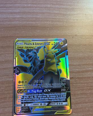 Pikachu e Zekrom GX (hp)