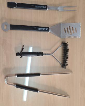 kit utensili barbecue