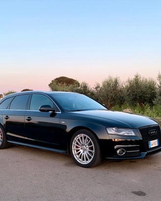 Audi A4 2010 avant S-line