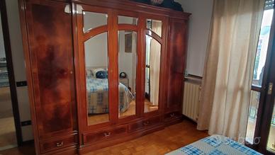 Armadio camera da letto in legno, stile classico