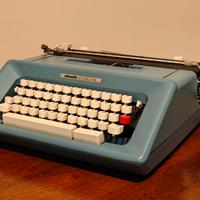 macchina da scrivere Olivetti lettera 46